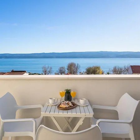 Apartment By The Sea Duce, Omis - 11673 Duce